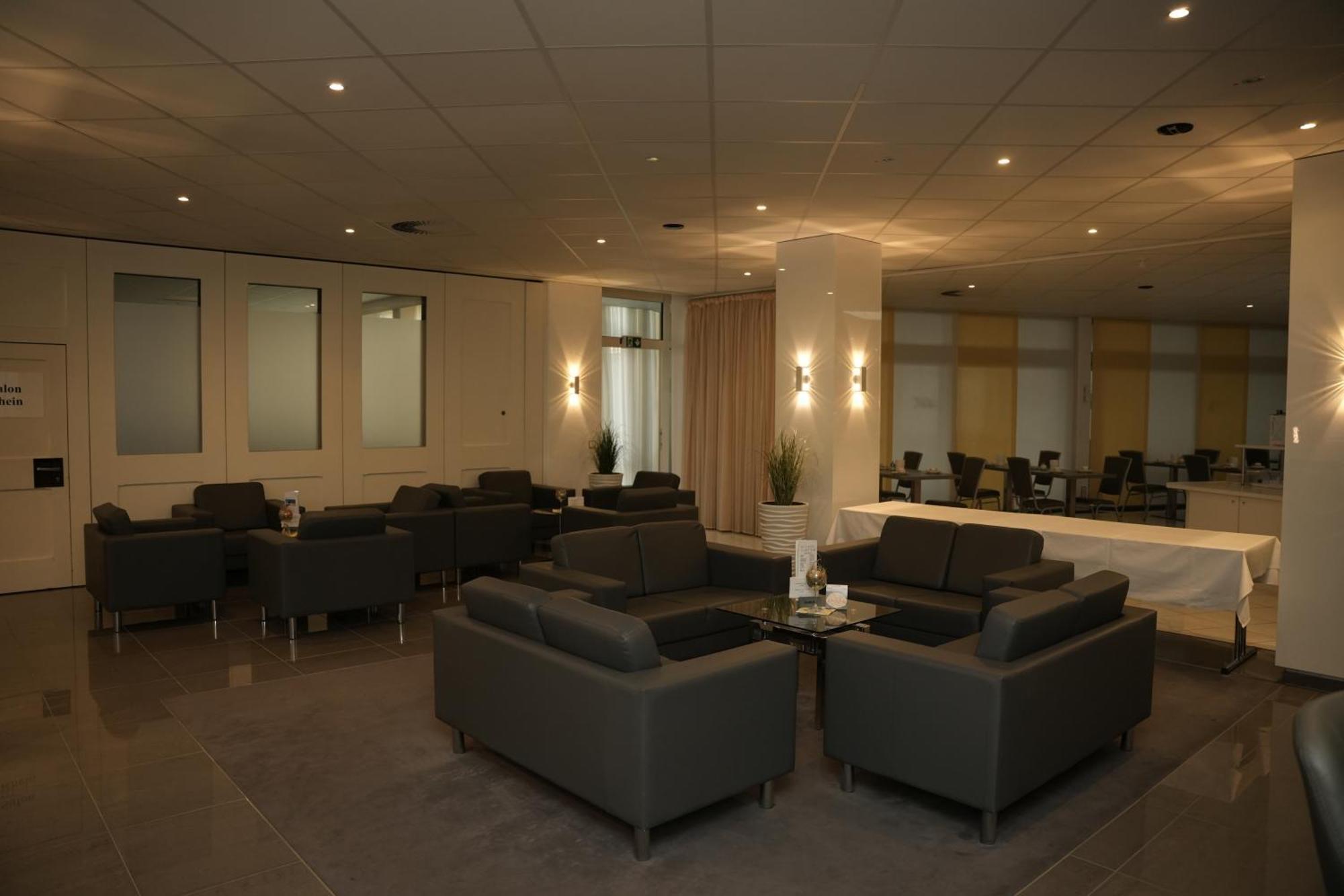 Weber Hotel City Airport Mannheim Exterior foto