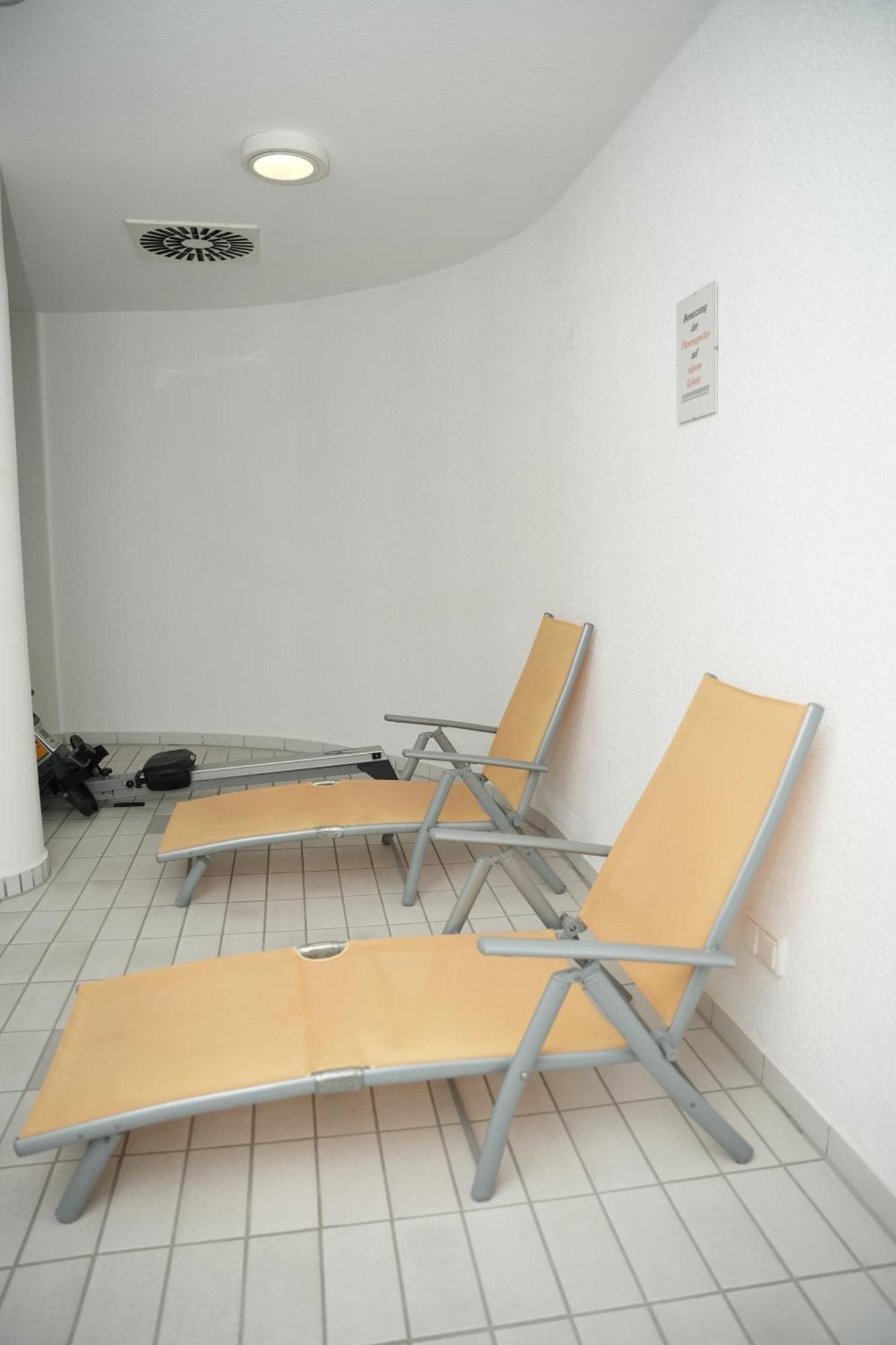 Weber Hotel City Airport Mannheim Exterior foto
