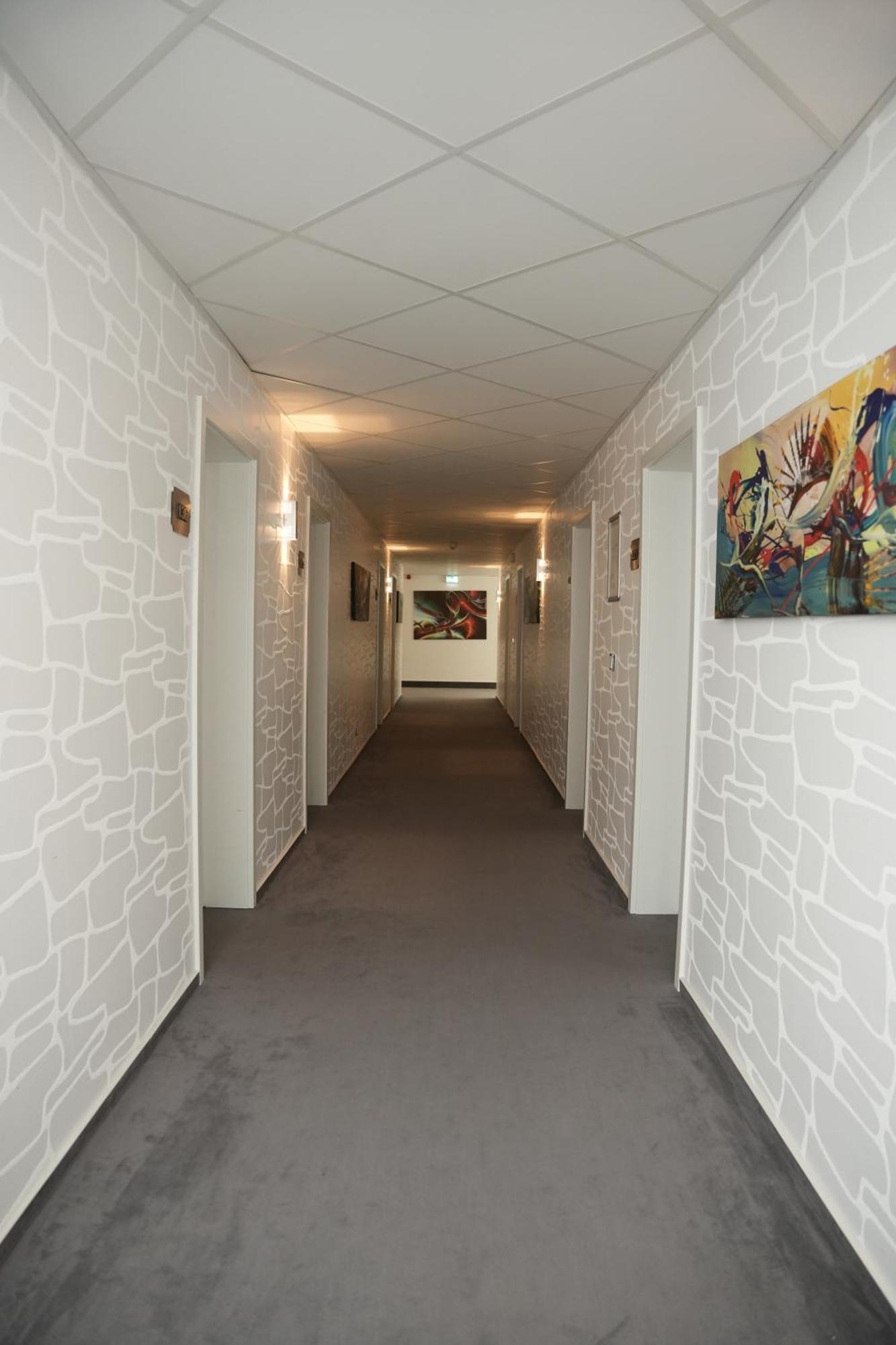 Weber Hotel City Airport Mannheim Exterior foto