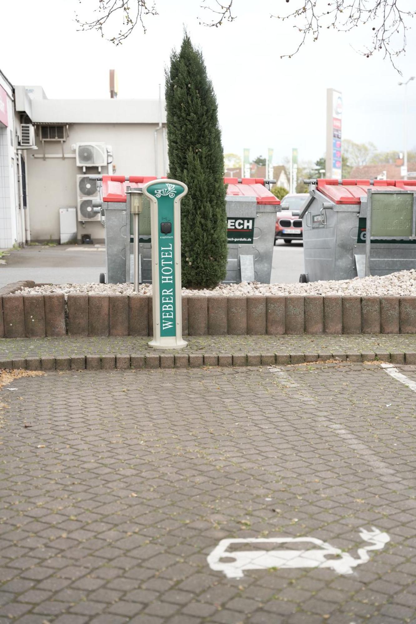 Weber Hotel City Airport Mannheim Exterior foto